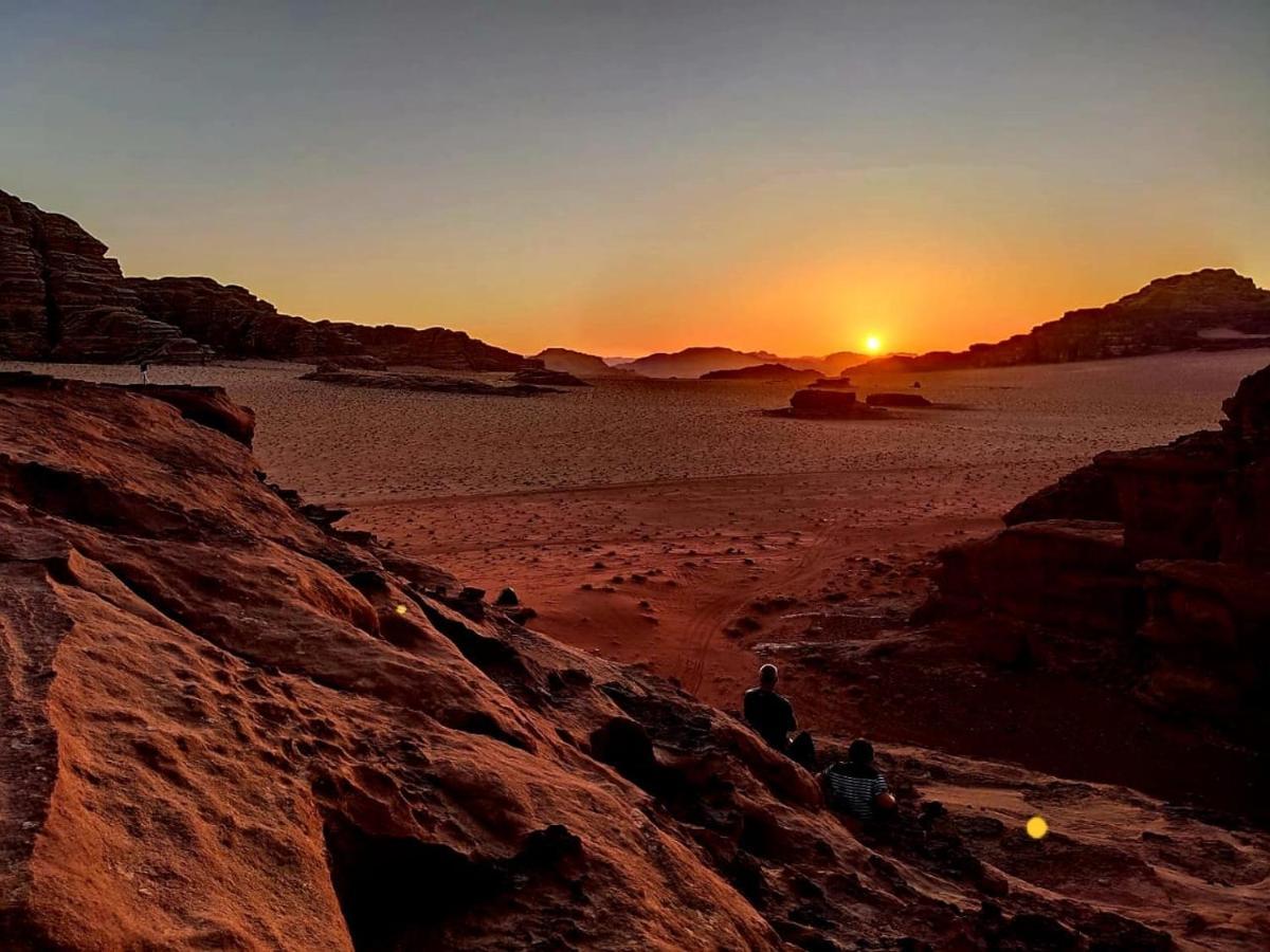 Bedouin Holidays Camp And Jeep Tours 와디럼 외부 사진