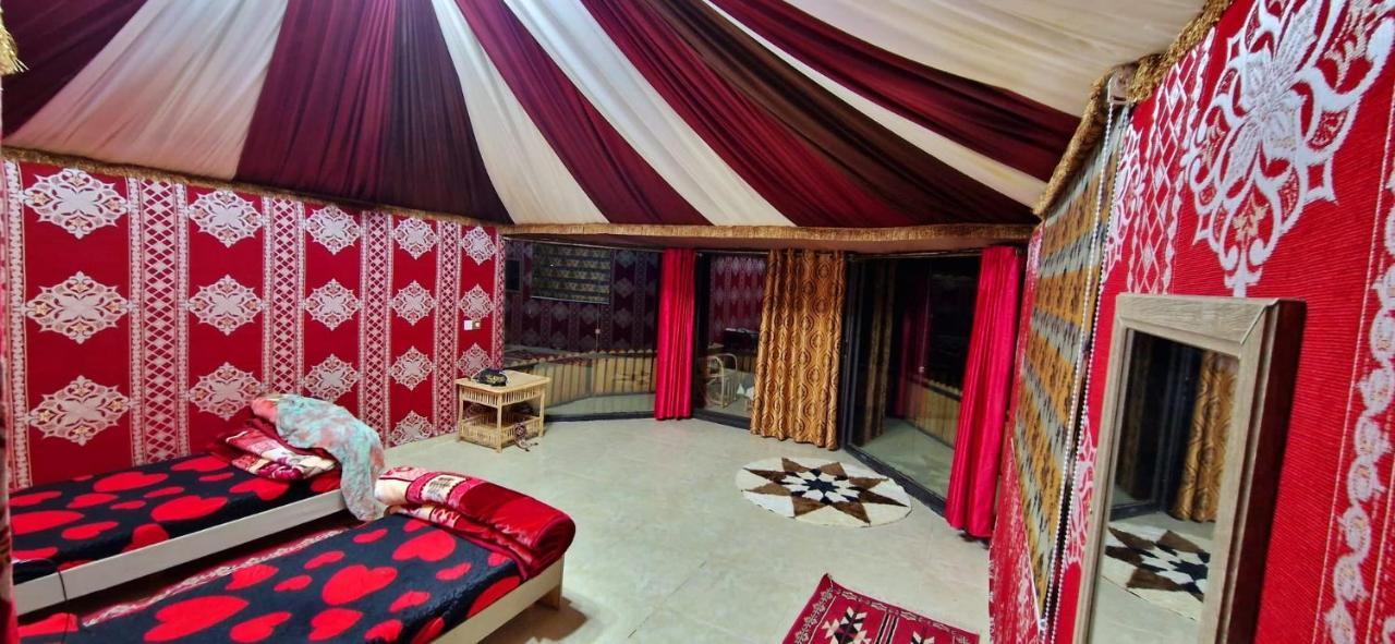 Bedouin Holidays Camp And Jeep Tours 와디럼 외부 사진