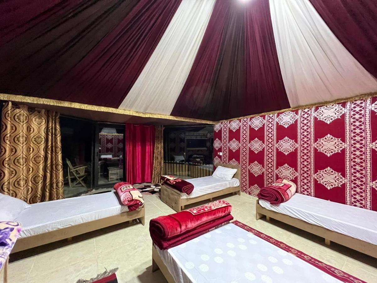 Bedouin Holidays Camp And Jeep Tours 와디럼 외부 사진