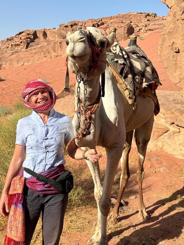 Bedouin Holidays Camp And Jeep Tours 와디럼 외부 사진