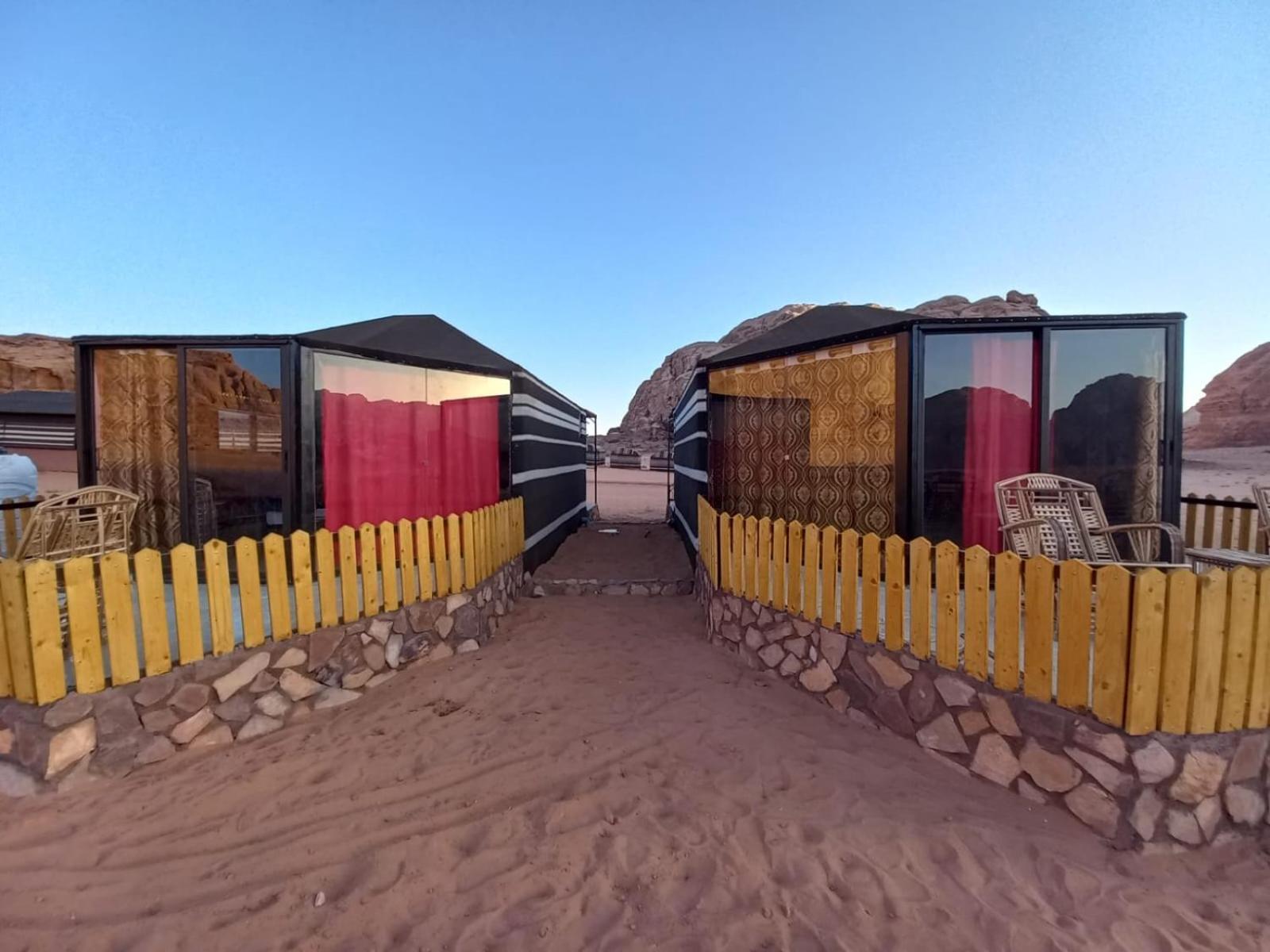 Bedouin Holidays Camp And Jeep Tours 와디럼 외부 사진