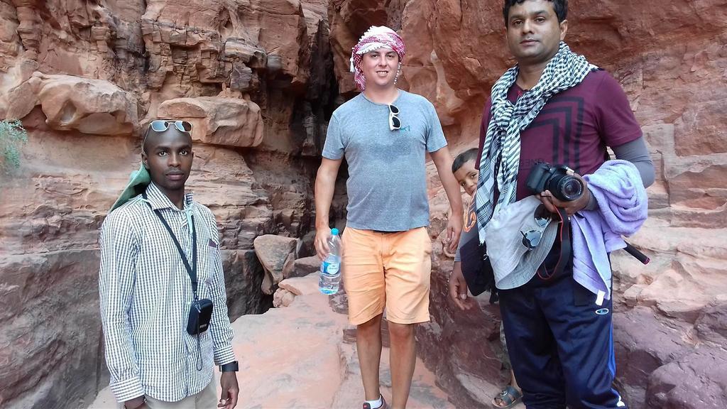 Bedouin Holidays Camp And Jeep Tours 와디럼 외부 사진