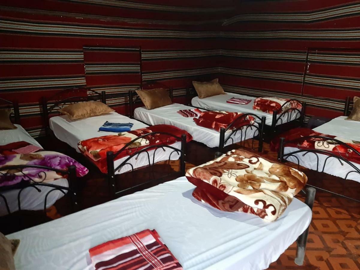 Bedouin Holidays Camp And Jeep Tours 와디럼 외부 사진